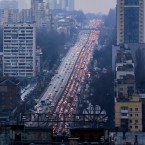 Зачем в Киеве сливают воду