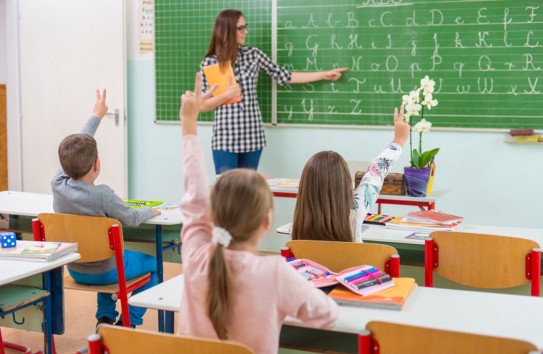 {Больше никаких второгодников в 5-8 классах и запрет на оценки за поведение} Молдавские Ведомости