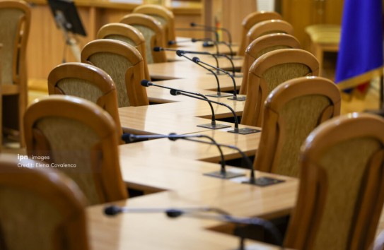 {Заседание муниципального совета столицы не состоялось из-за отсутствия кворума} Молдавские Ведомости