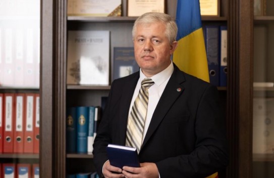 {Анатолие Барбакар - новый председатель союза адвокатов} Молдавские Ведомости