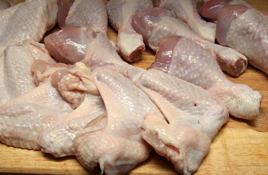 {Приостановлен импорт мяса птицы с Украины } Молдавские Ведомости