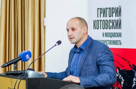 {Тулянцев - Жардану: Не пропагандисту медиахолдинга Плахотнюка решать судьбу памятника Котовскому} Молдавские Ведомости