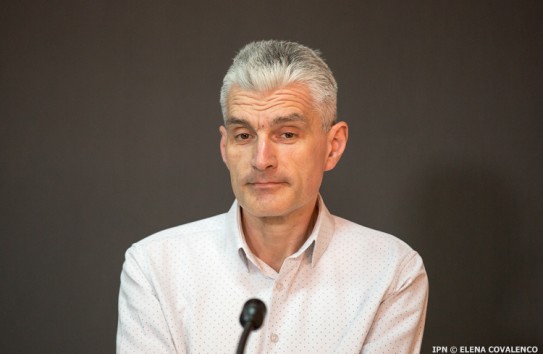 {Слусарь: В ходе АТР власть ни разу не произнесла слово "децентрализация"} Молдавские Ведомости