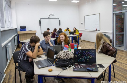 {МОИ запускает платформу с оцифрованными учебниками } Молдавские Ведомости