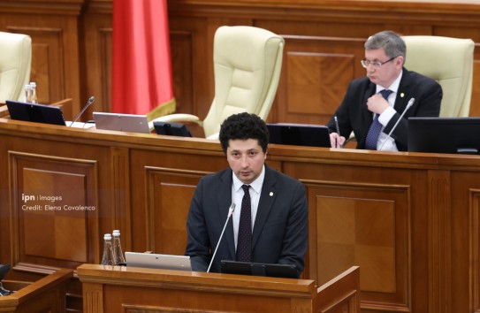 {Мариан: Правительство помогает бедным платить за тепло за счет доходов от НДС на газ для богатых} Молдавские Ведомости