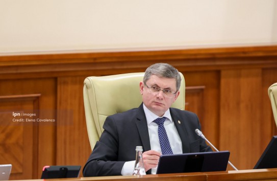 {Гросу предлагает Константинову вернуться} Молдавские Ведомости