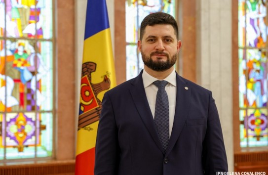 {Министр энергетики опять отправляется в США} Молдавские Ведомости