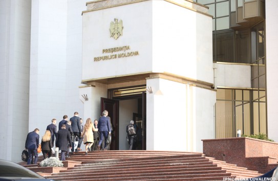 {Санду помиловала наркоторговца по просьбе прокуратуры… для поддержания его связей с семьей} Молдавские Ведомости