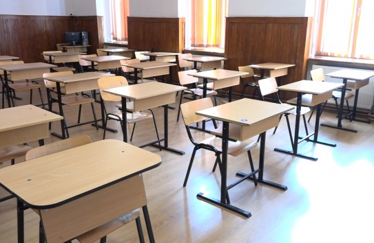 {MОИ: Учителя будут работать онлайн в каникулы, с ограничением физического присутствия } Молдавские Ведомости