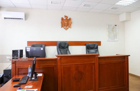 {Судья, рассматривающая дело Иона Крянгэ, подала в отставку} Молдавские Ведомости