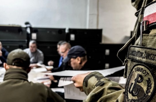 {Десять стран НАТО разрабатывают планы массовой эвакуации} Молдавские Ведомости