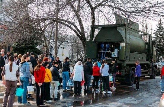 {Военная тайна: Киев отказывается назвать вещество, отравившее Днестр} Молдавские Ведомости