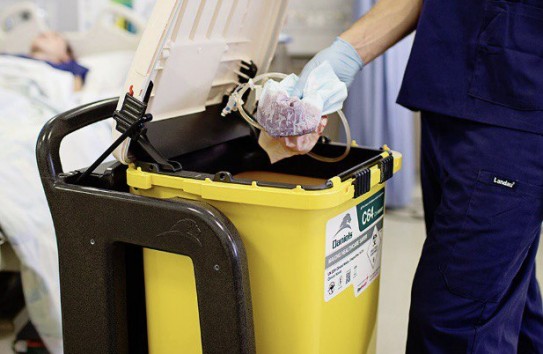 {Больницы Кишинева вынуждены хранить патологоанатомические отходы в холодильниках} Молдавские Ведомости