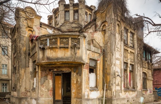 {Дом семьи Элиаде в Бухаресте выставлен на продажу} Молдавские Ведомости