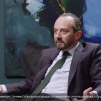 Уильям Жюли недоумевает: Почему Саркози дали дождаться решения по апелляции дома, а Гуцул – нет?