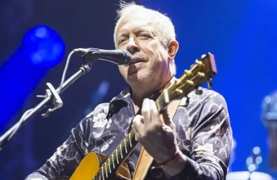 {Жители Молдавии раскритиковали предстоящий концерт Макаревича и Вайкуле} Молдавские Ведомости