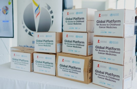 {Доставлен первый бесплатный комплект лекарств для лечения детей от рака} Молдавские Ведомости