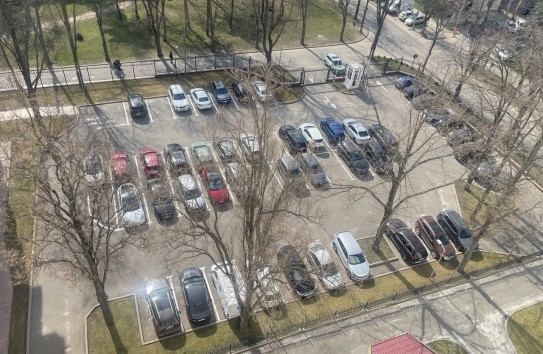 {Депутаты не отчитываются о миллионных расходах на транспорт } Молдавские Ведомости