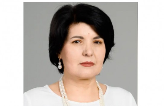 {Мандат Ботгроса получает учительница} Молдавские Ведомости