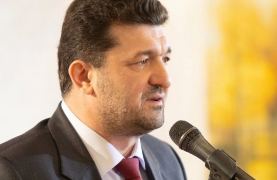 {Мунтян: Не надо открывать пифос Пандоры, даже если не знаешь, что такое пифос и кто такая Пандора} Молдавские Ведомости