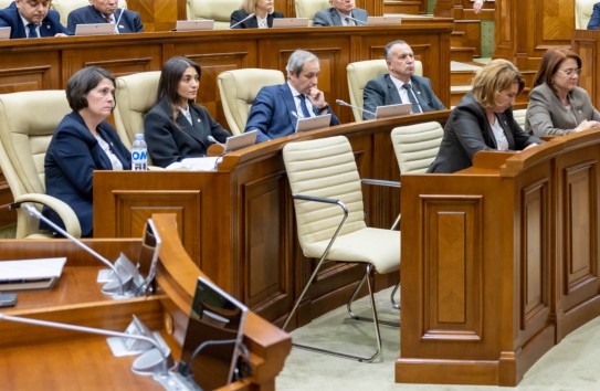 {Парламентская кукуруза объявила когнитивную войну Грузии } Молдавские Ведомости