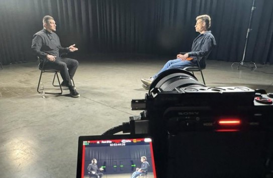 {«Главное учебное заведение страны предоставило свои помещения для съемок интервью с русским неонацистом»} Молдавские Ведомости