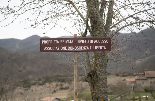 {Молдаванка и ее муж-итальянец руководили сектой, обиравшей людей } Молдавские Ведомости