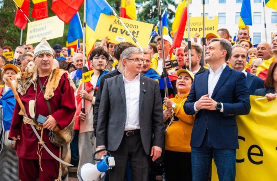 {В Молдове установлена диктатура меньшинства } Молдавские Ведомости