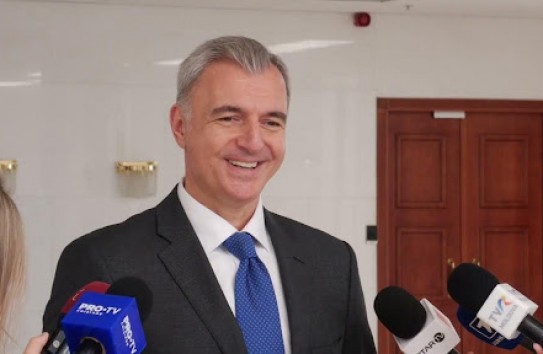 {Осмокеску собирается импортировать 300 тысяч работников из Непала и Шри-Ланки} Молдавские Ведомости