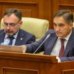 Стояногло: "Есть две Молдовы: одна затягивает пояса, другая - ослабляет их за счет госбюджета"