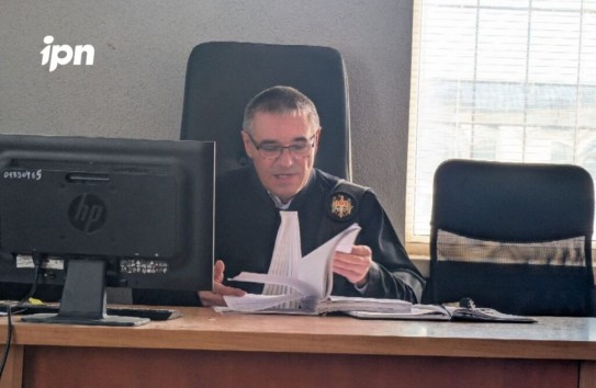 {Продолжаются издевательства над Ионом Крянгэ} Молдавские Ведомости