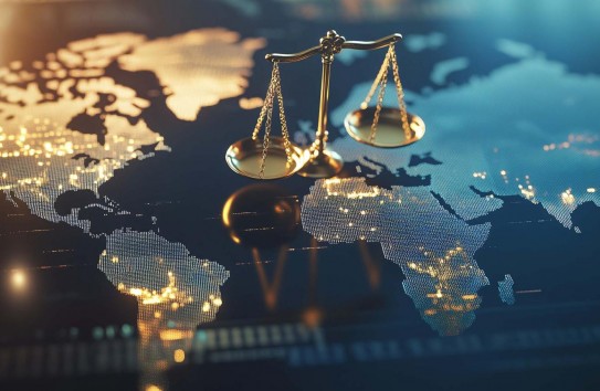 {Последнее независимое лицо с универсальным мандатом, которое может требовать подчинения власти закону} Молдавские Ведомости