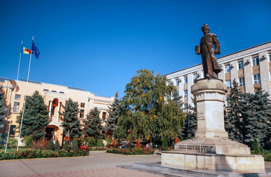 {Десять кандидатов участвуют в гонке за пост мэра Оргеева } Молдавские Ведомости