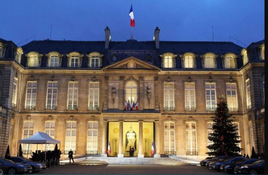 {Во Франции вынесли приговор сотруднику Елисейского дворца, кравшему посуду} Молдавские Ведомости