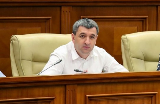 {В парламенте прошли закрытые слушания по делу Людмилы Вартик} Молдавские Ведомости