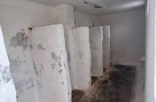 {Сначала реформа районов и примэрий - потом новый сортир для школы} Молдавские Ведомости