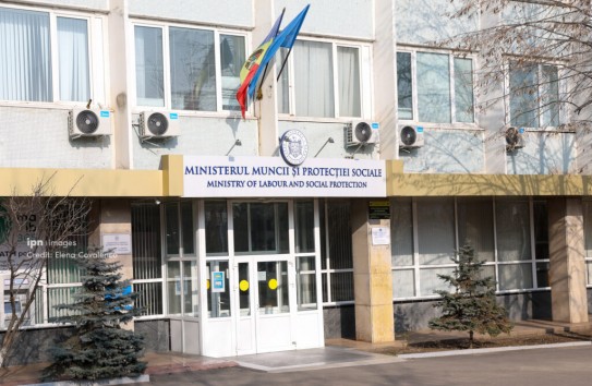 {Работающие ветераны труда получили право на путевки в санаторий} Молдавские Ведомости