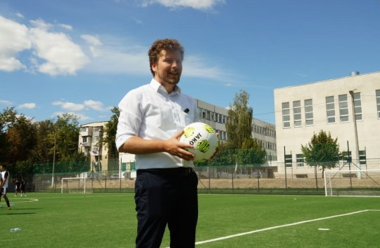 {В Молдове до 2028 года обновят 10 спорткомплексов и 5 школьных площадок} Молдавские Ведомости