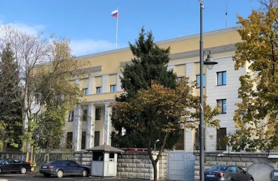 {Посол РФ В Румынии отверг обвинения в причастности России к падению неопознанного дрона} Молдавские Ведомости