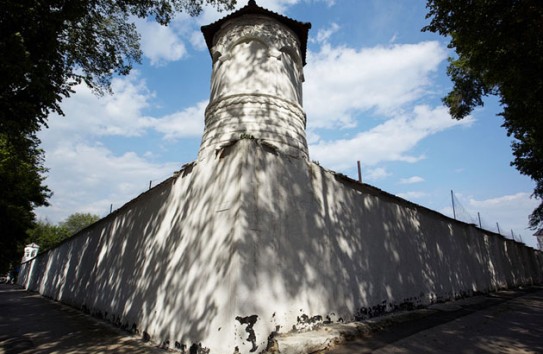 {Строительство тюрьмы в Кишиневе откладывается: контракт расторгнут} Молдавские Ведомости