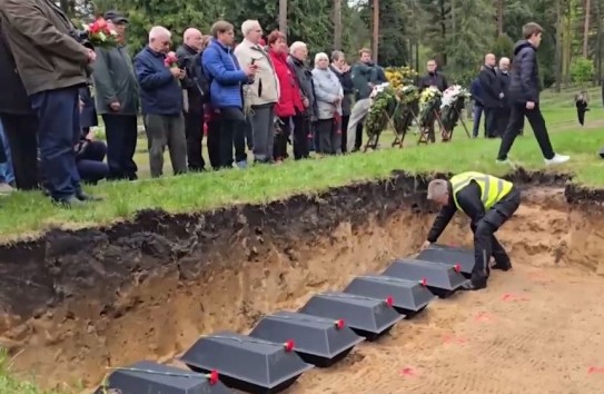 {В Потсдаме прошла церемонии перезахоронения останков 80 советских солдат} Молдавские Ведомости