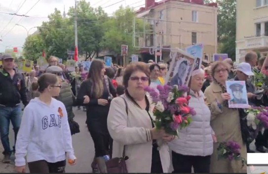 {В Кишиневе идет колонна Марша Победы и «Бессмертного полка»} Молдавские Ведомости