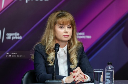{Гутник назвала примэрию филиалом партии MAN, а партию - SRL одного человека»} Молдавские Ведомости