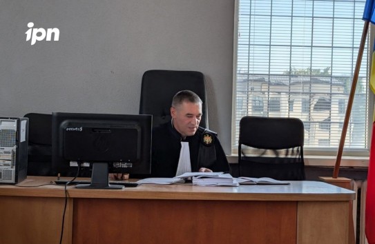 {Прокурор заявил на суде, что онкобольной Ион Крянгэ «изображает из себя жертву» } Молдавские Ведомости