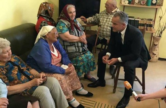 {Плахотнюк: PAS разрушает страну } Молдавские Ведомости
