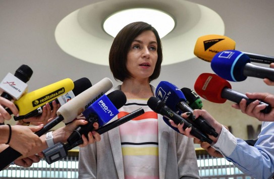 {Президент не знала, что безопасность ее полетов доверили «хорошему человеку» со Старой Почты} Молдавские Ведомости