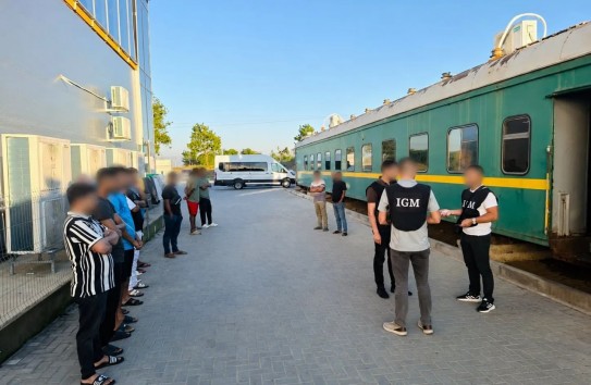 {Слушания в парламенте по условиям проживания иностранных рабочих} Молдавские Ведомости