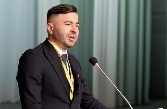 {После отставки Думитру Вартик получил более 30 тысяч лей компенсации} Молдавские Ведомости