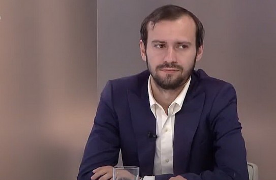 {Плынгэу: Оппозиция пытается дискредитировать деятельность следственной комиссии} Молдавские Ведомости