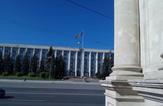 {Приток иностранных инвестиций в Молдову сократился почти в два раза} Молдавские Ведомости